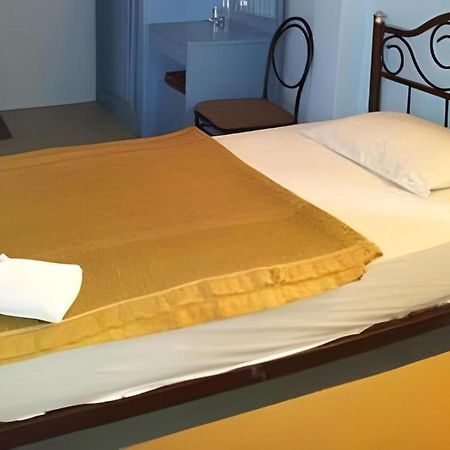 Centaur Inn Hotel Банкок Екстериор снимка