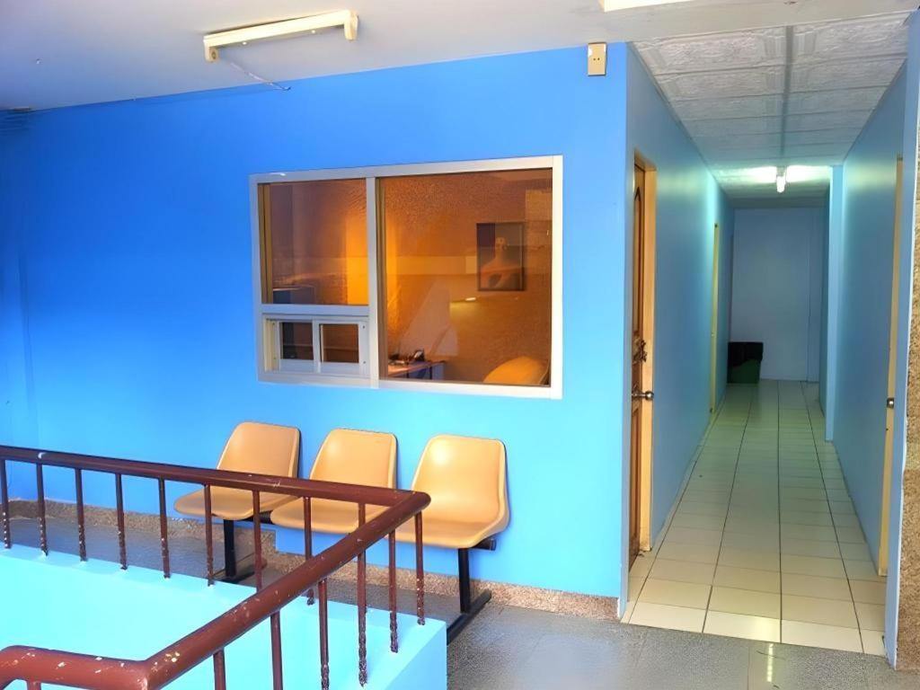 Centaur Inn Hotel Банкок Екстериор снимка