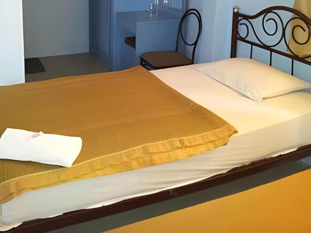 Centaur Inn Hotel Банкок Екстериор снимка