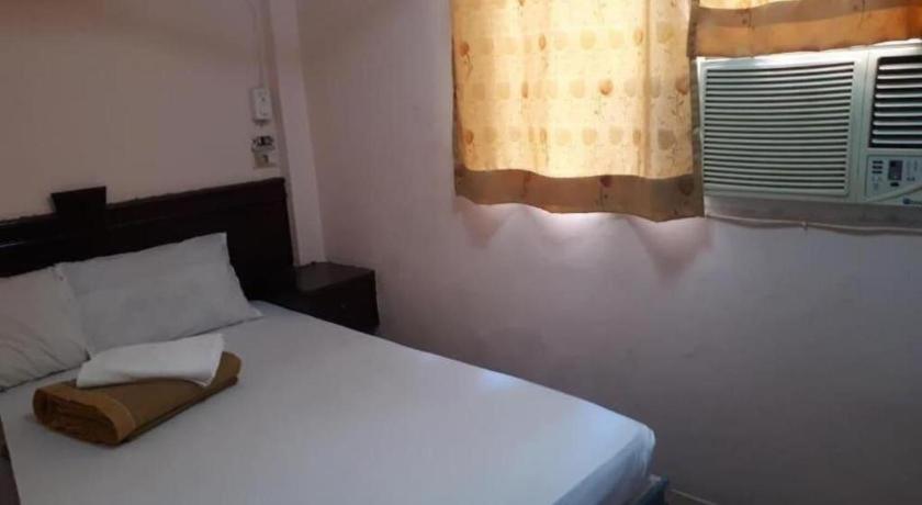 Centaur Inn Hotel Банкок Екстериор снимка