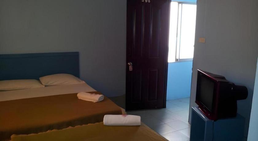 Centaur Inn Hotel Банкок Екстериор снимка