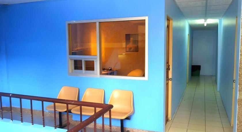 Centaur Inn Hotel Банкок Екстериор снимка