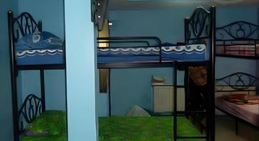 Centaur Inn Hotel Банкок Екстериор снимка