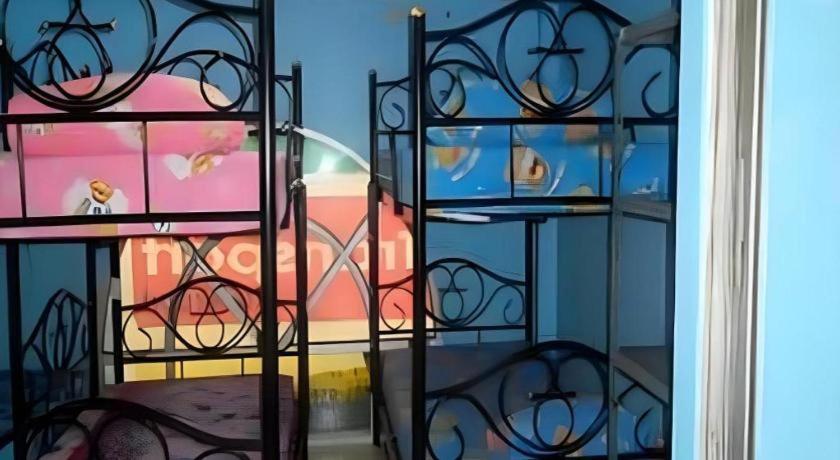 Centaur Inn Hotel Банкок Екстериор снимка