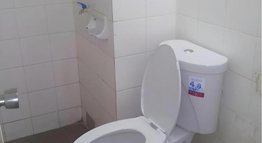 Centaur Inn Hotel Банкок Екстериор снимка