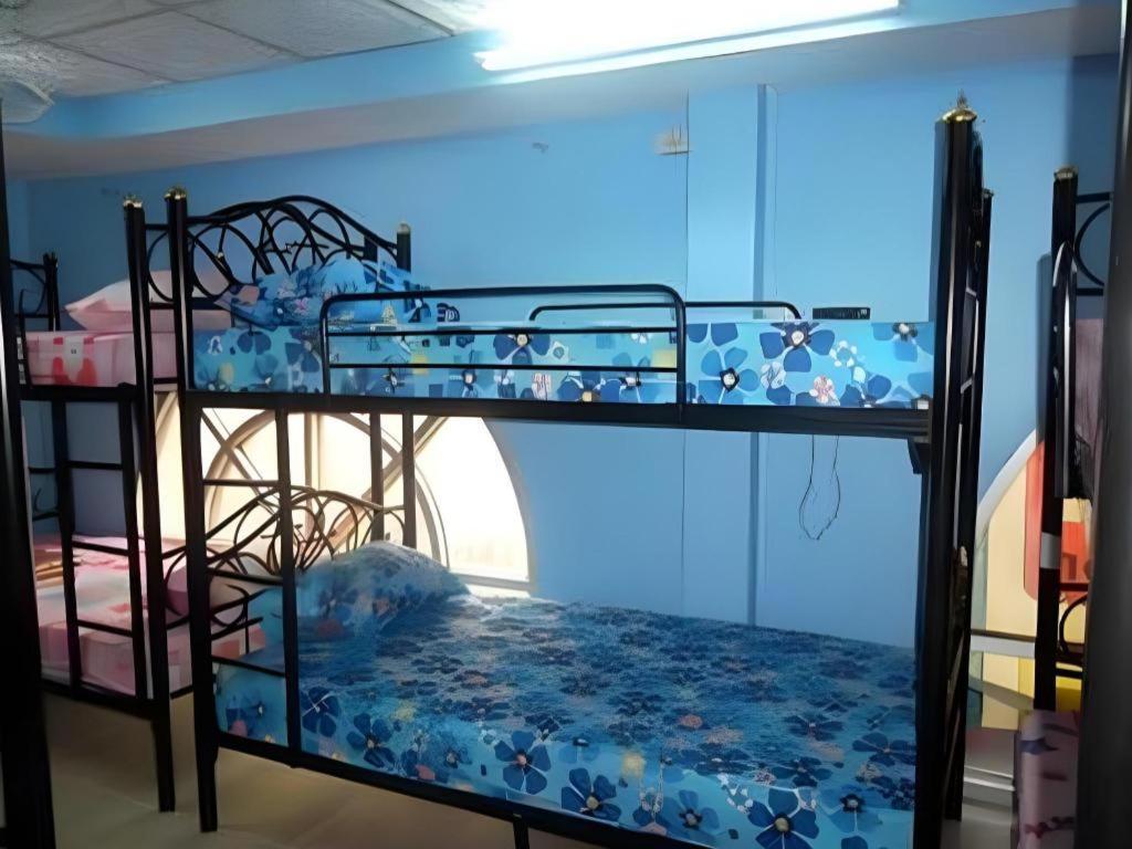Centaur Inn Hotel Банкок Екстериор снимка
